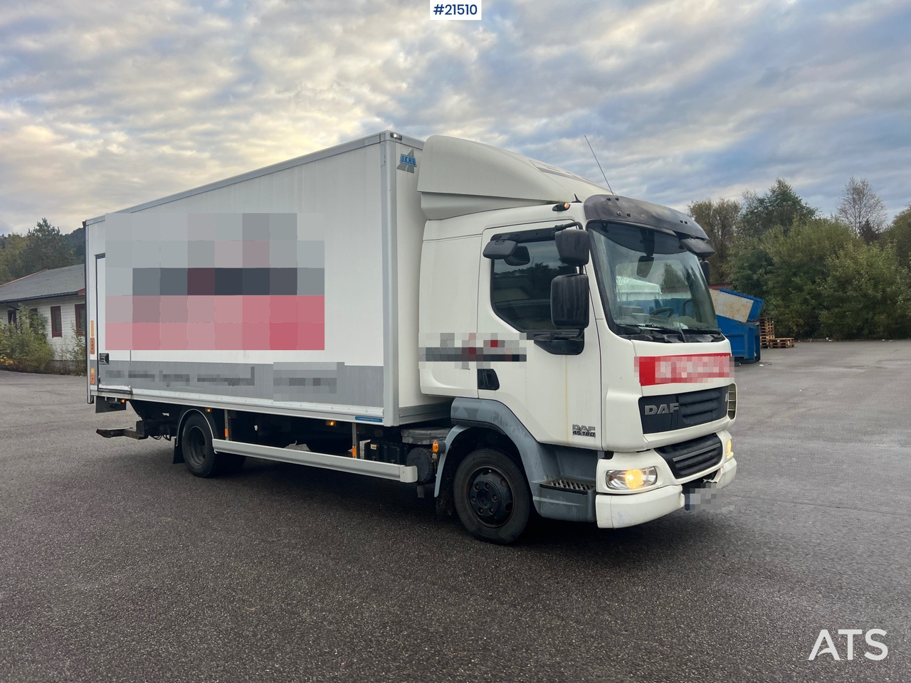 DAF LF 45 4x2 Skapbil m/ lift Rep.Objekt - شاحنة مقفلة: صورة 1 DAF LF 45 4x2 Skapbil m/ lift Rep.Objekt - شاحنة مقفلة: صورة 1