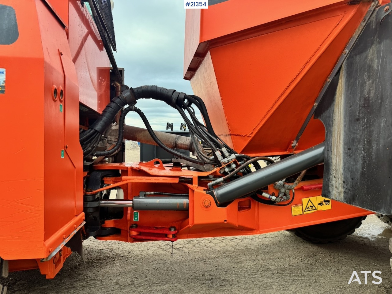شاحنة قلاب مفصلية Doosan DA30: صورة 28