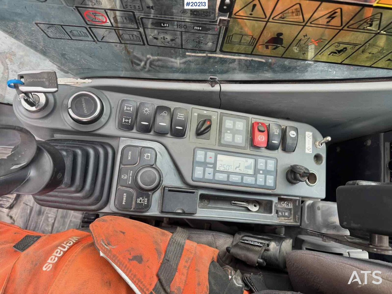 اللودر بعجل Doosan DX165W-5: صورة 13