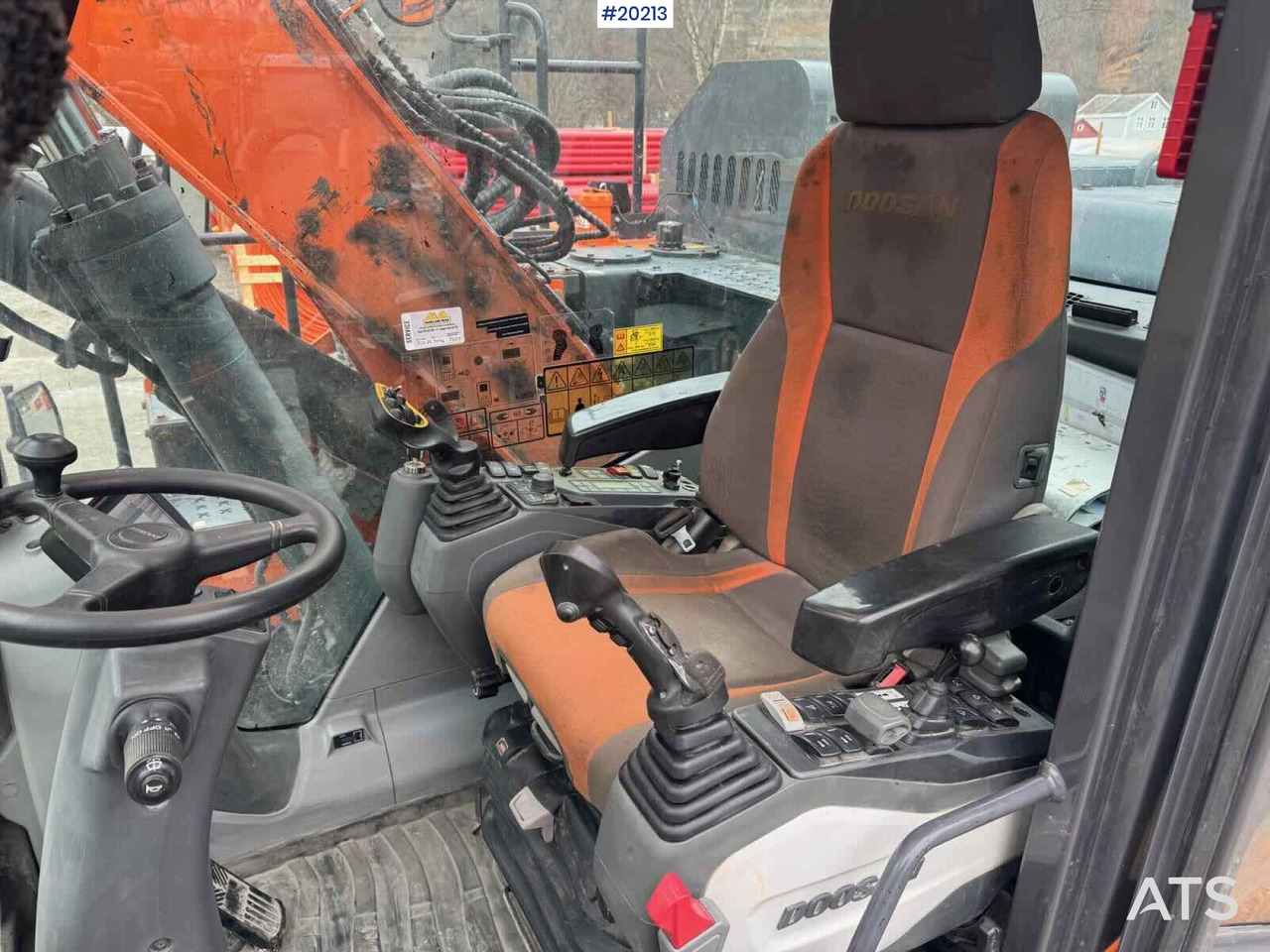 اللودر بعجل Doosan DX165W-5: صورة 11