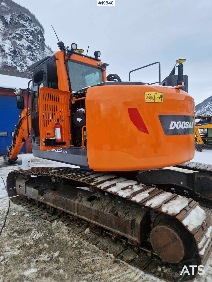 Doosan DX235LC-5 - حفارة: صورة 1 Doosan DX235LC-5 - حفارة: صورة 1