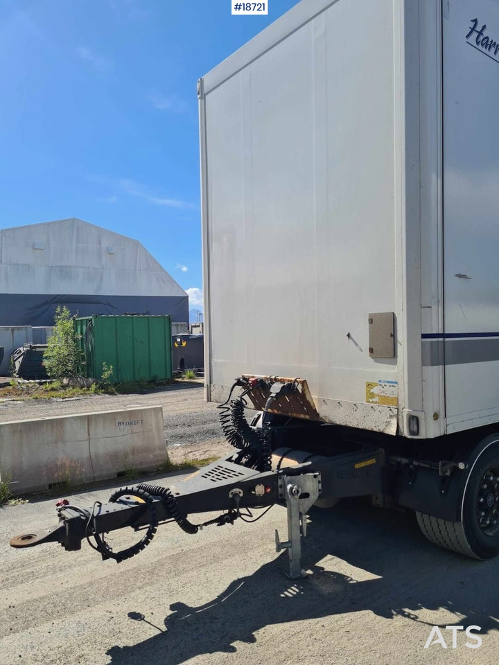 Ekeri 3-axle cabinet semitrailer w/ full side opening. - مقطورة صندوق مغلق: صورة 4 Ekeri 3-axle cabinet semitrailer w/ full side opening. - مقطورة صندوق مغلق: صورة 4
