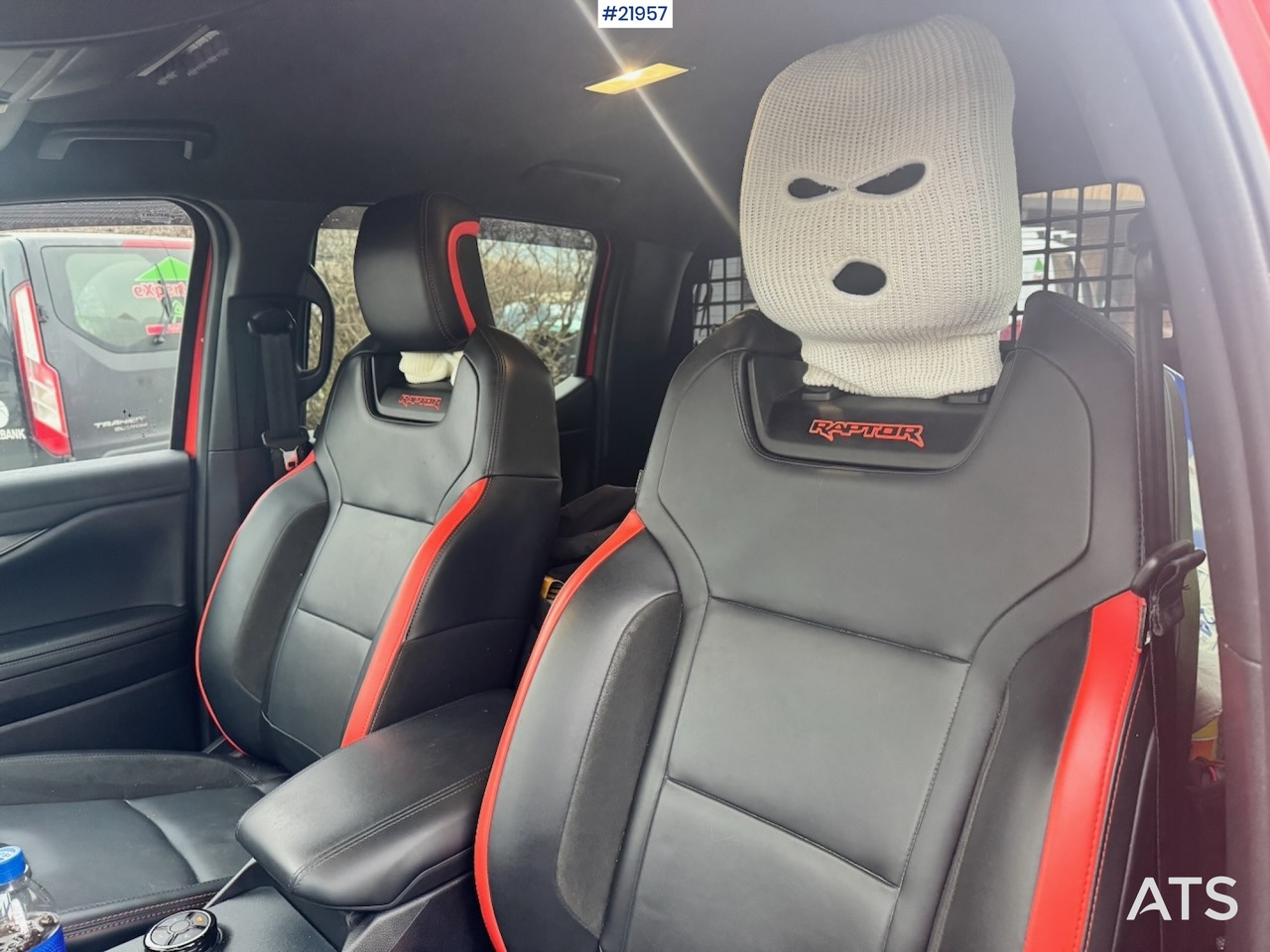 سيارة Ford Ranger Raptor: صورة 18