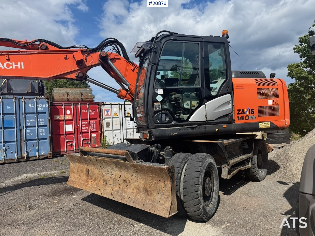 Hitachi ZX140W-5B - حفارة دولاب: صورة 4 Hitachi ZX140W-5B - حفارة دولاب: صورة 4