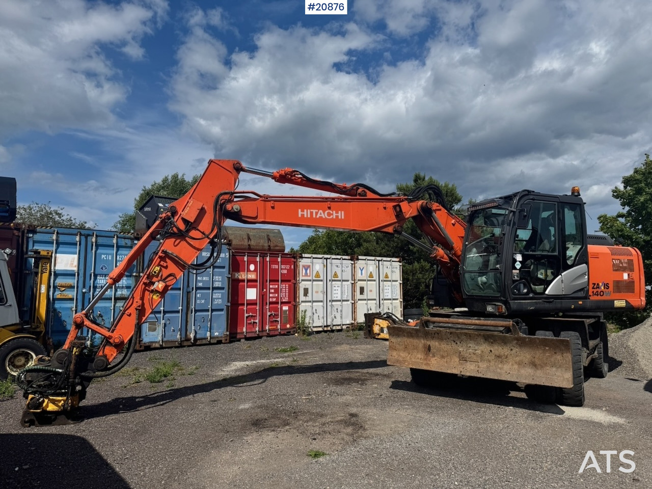 Hitachi ZX140W-5B - حفارة دولاب: صورة 1 Hitachi ZX140W-5B - حفارة دولاب: صورة 1