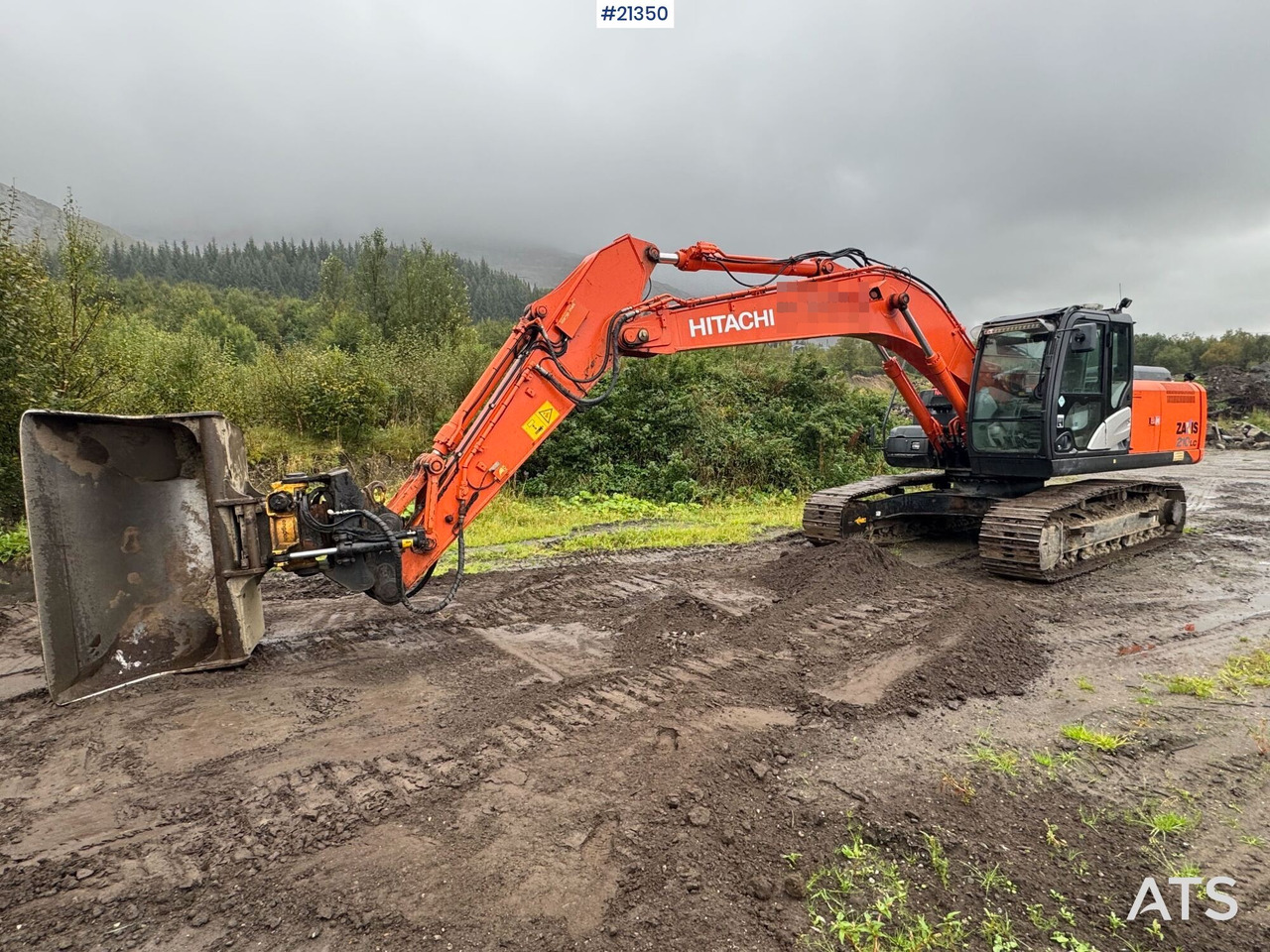 Hitachi ZX210LC - حفارة: صورة 1 Hitachi ZX210LC - حفارة: صورة 1