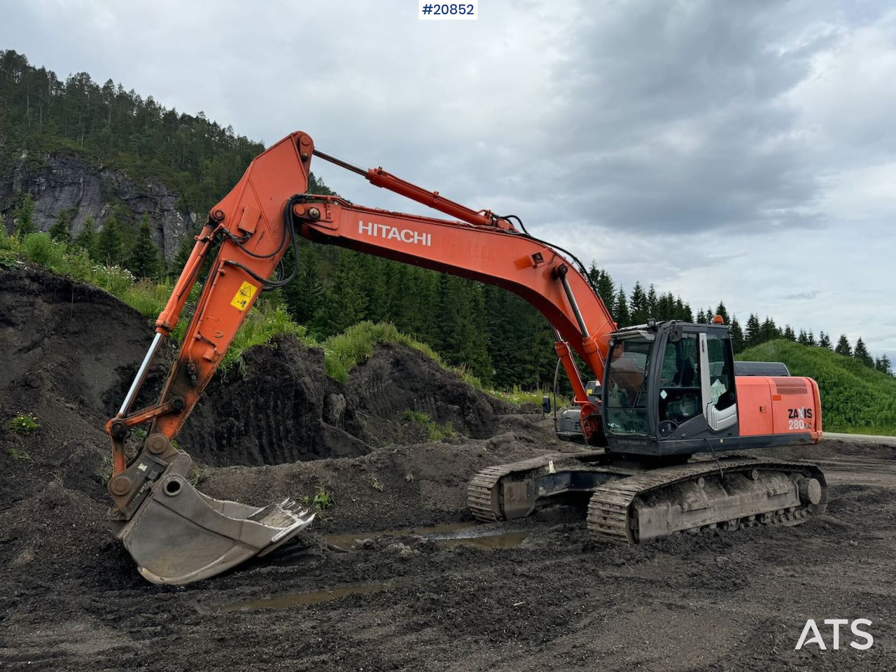 Hitachi ZX280LC-3 - حفار زحاف: صورة 2 Hitachi ZX280LC-3 - حفار زحاف: صورة 2