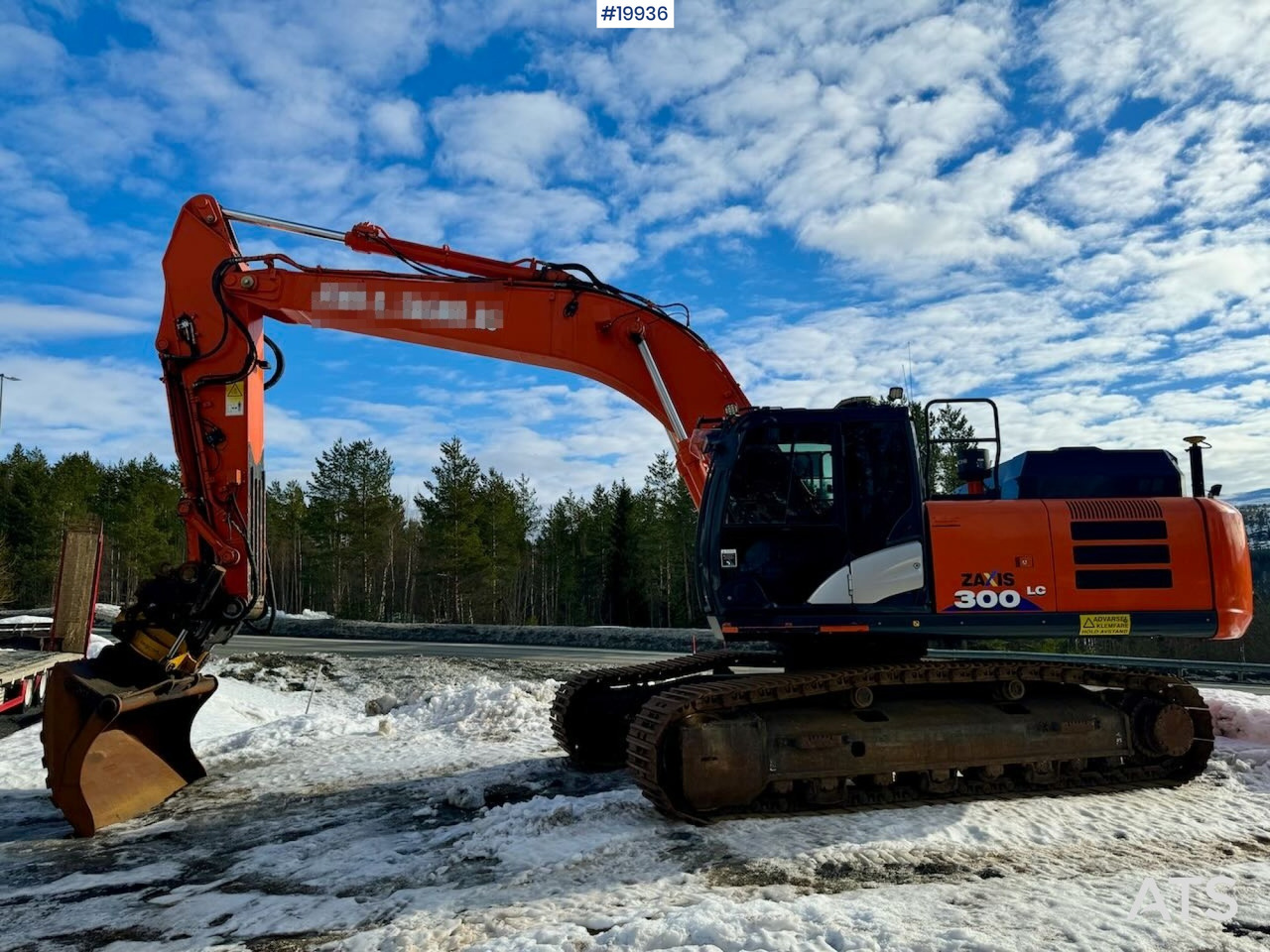 Hitachi ZX300LC-6 - حفارة: صورة 2 Hitachi ZX300LC-6 - حفارة: صورة 2