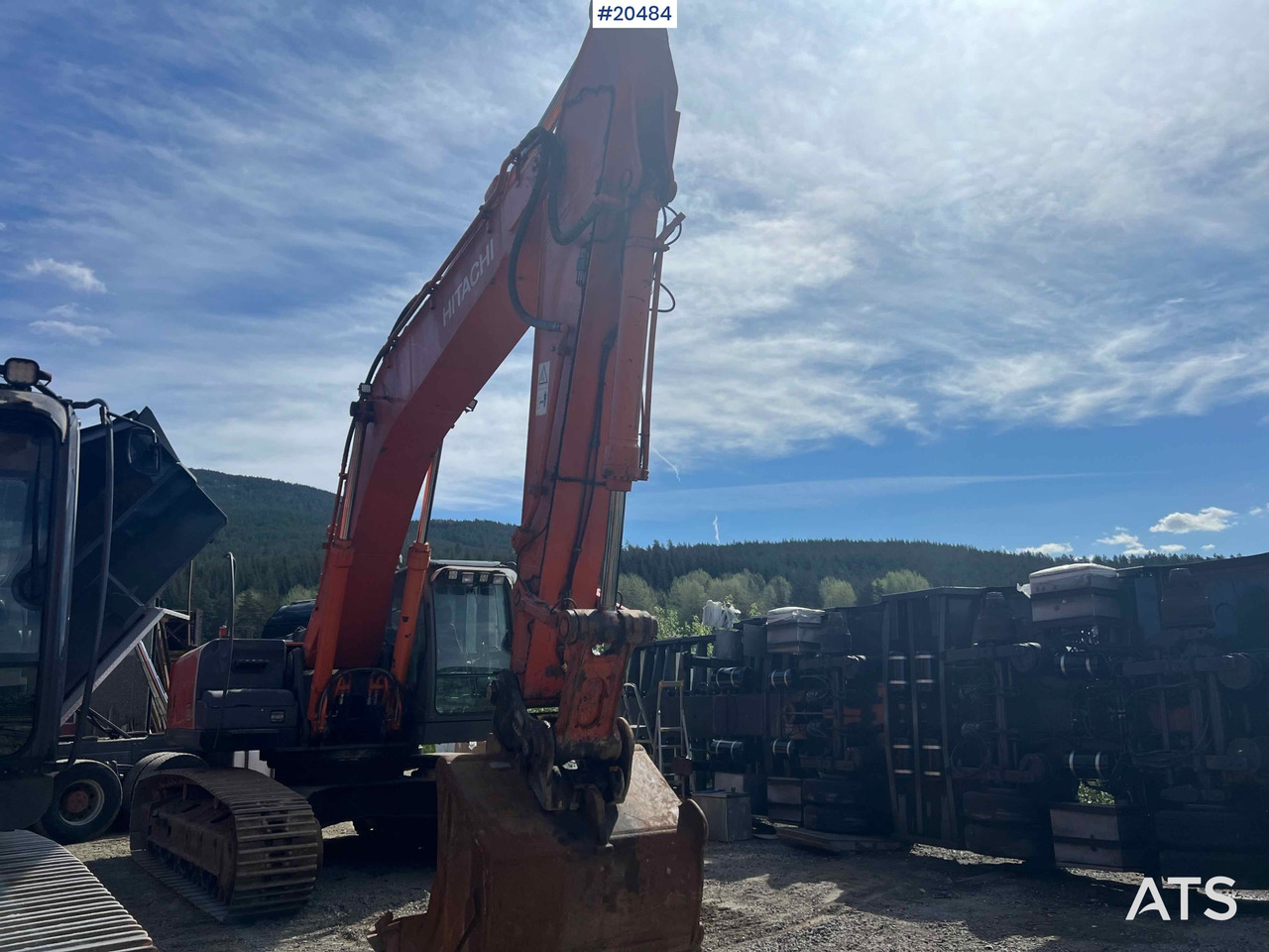 Hitachi ZX350LC-3 - حفارة: صورة 4 Hitachi ZX350LC-3 - حفارة: صورة 4