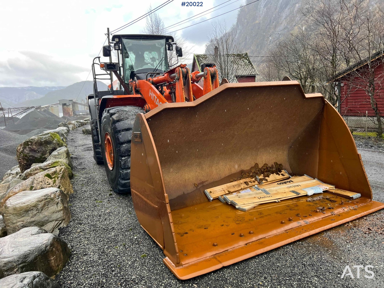 Hitachi zw370-6 - اللودر بعجل: صورة 3 Hitachi zw370-6 - اللودر بعجل: صورة 3