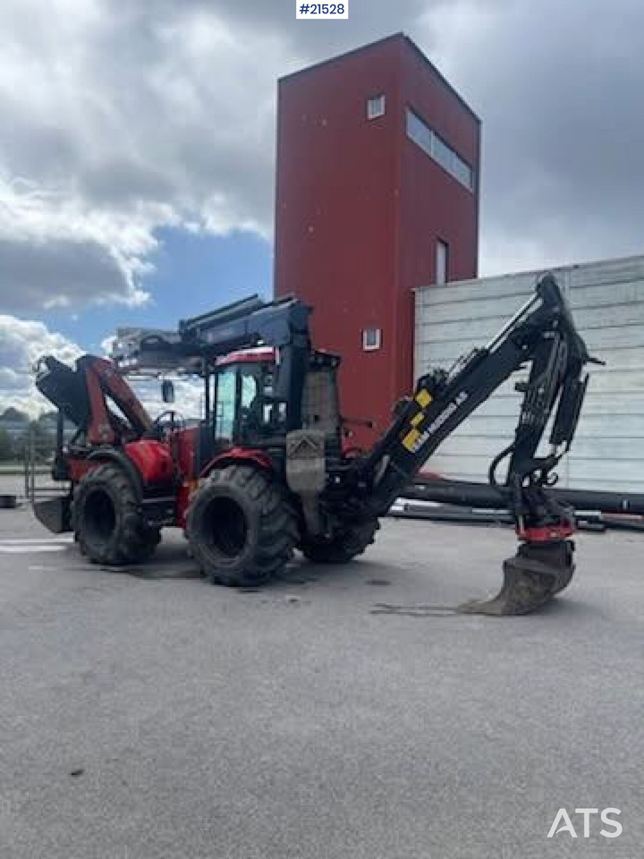 Huddig 1260C Traktorgraver m/ Palfinger kran, Lift, rototilt og skuffe - جرافة حفار: صورة 1 Huddig 1260C Traktorgraver m/ Palfinger kran, Lift, rototilt og skuffe - جرافة حفار: صورة 1