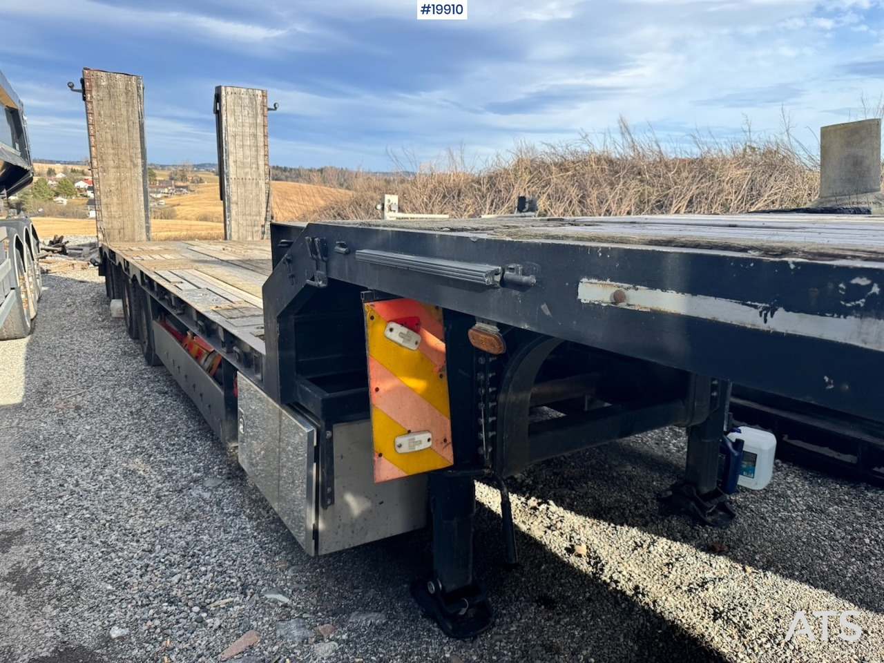 Istrail 3 akslet maskinsemi - عربة منخفضة مسطحة نصف مقطورة: صورة 2 Istrail 3 akslet maskinsemi - عربة منخفضة مسطحة نصف مقطورة: صورة 2