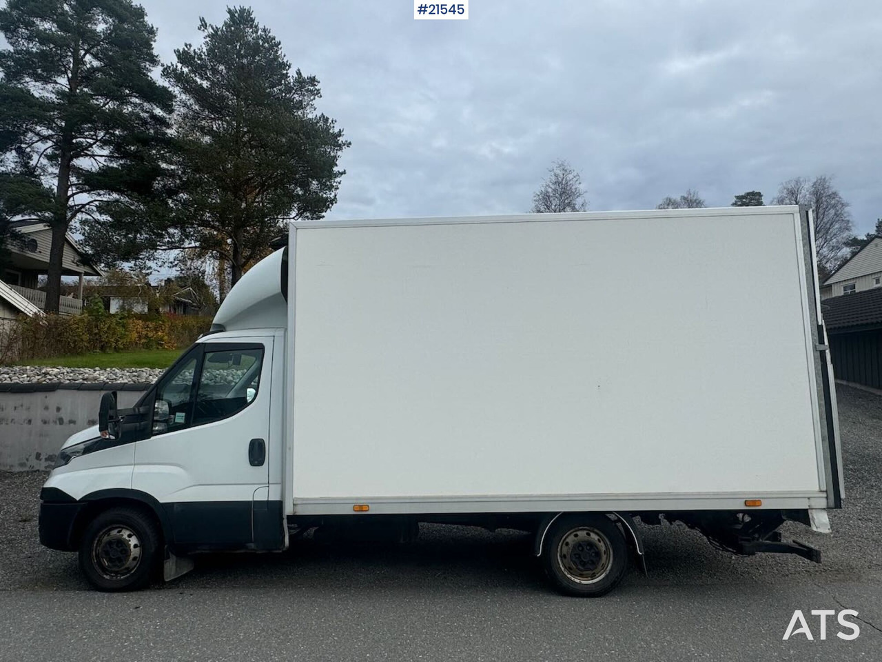 Iveco Daily DAILY - شاحنة مقفلة: صورة 2 Iveco Daily DAILY - شاحنة مقفلة: صورة 2