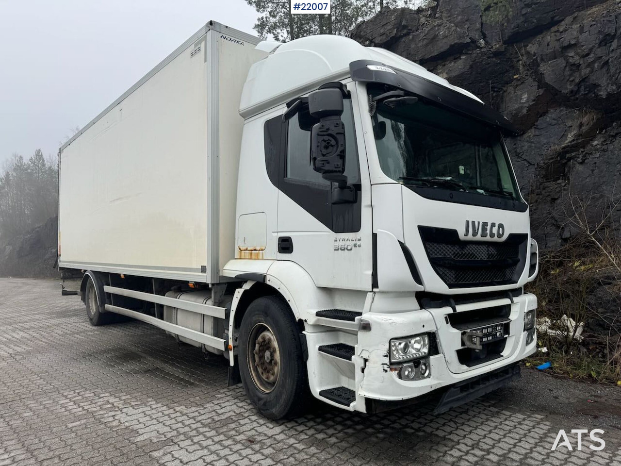 Iveco Stralis - شاحنة مقفلة: صورة 1 Iveco Stralis - شاحنة مقفلة: صورة 1