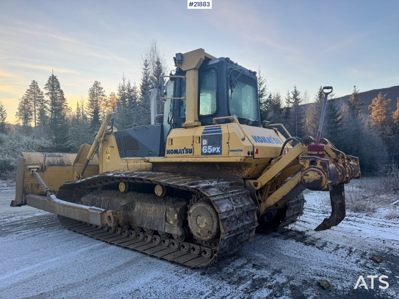 Komatsu D65 PX-15 - جرافة: صورة 4 Komatsu D65 PX-15 - جرافة: صورة 4