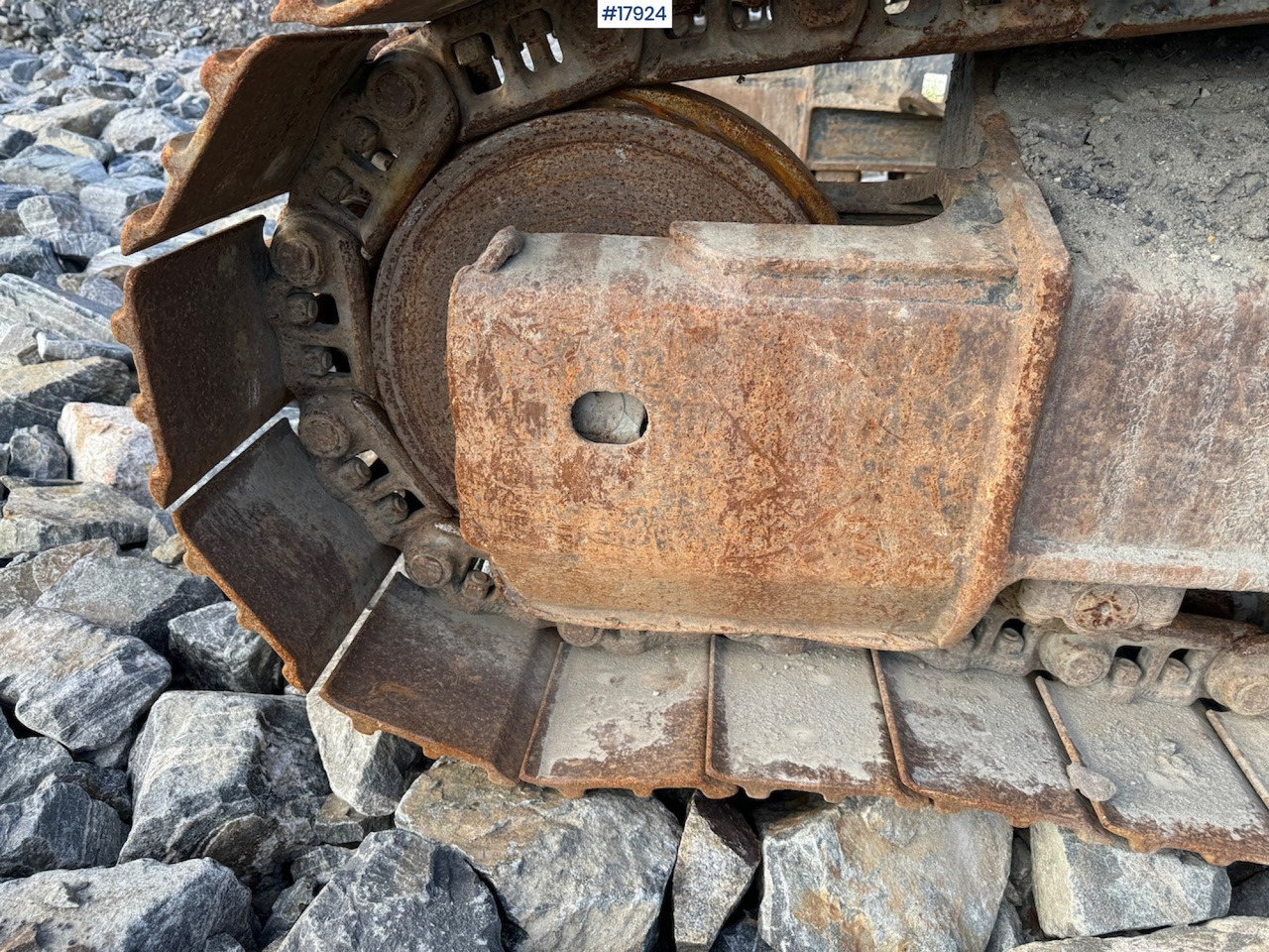 حفارة Komatsu PC240LC-10: صورة 19
