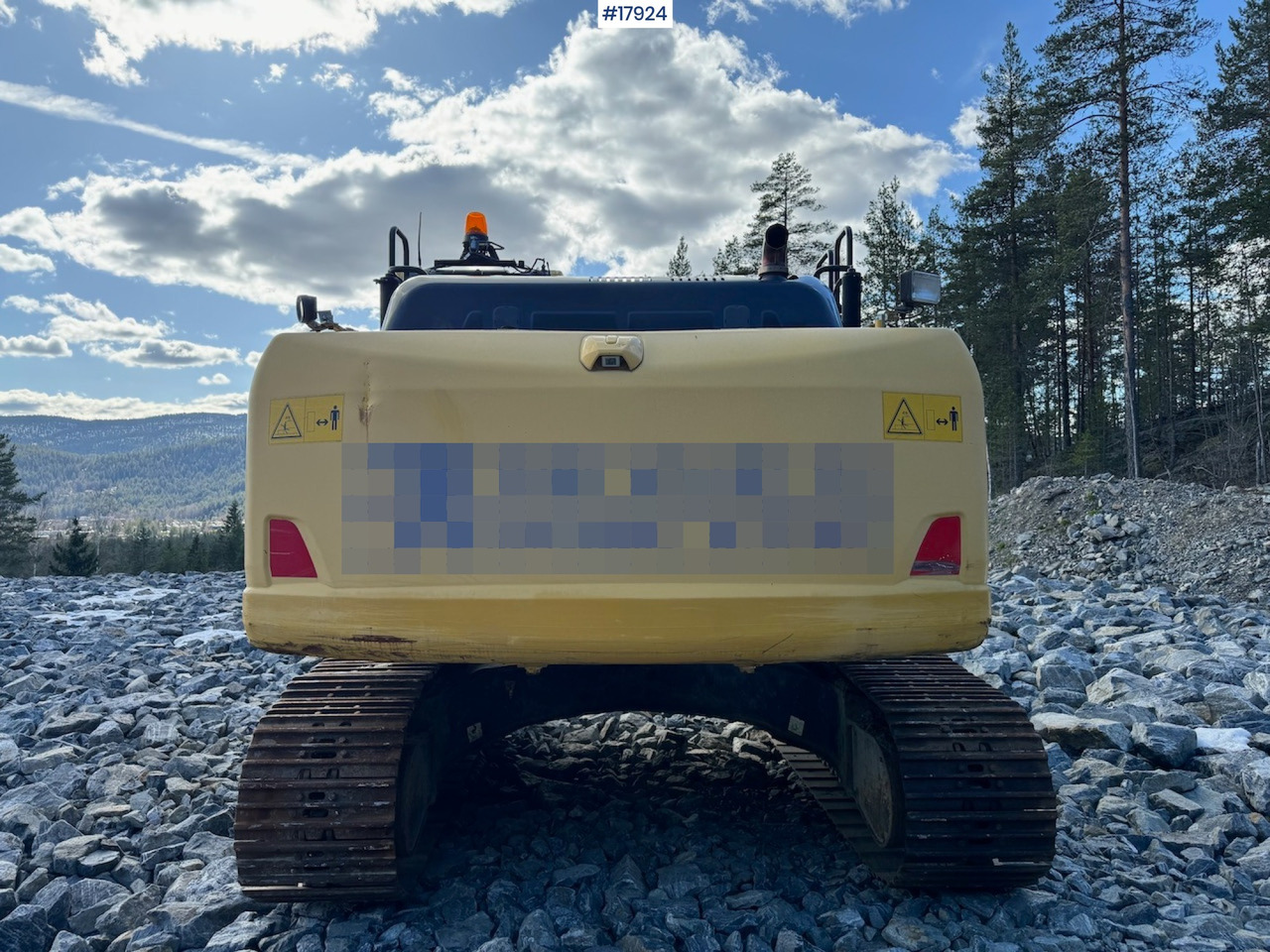 حفارة Komatsu PC240LC-10: صورة 7