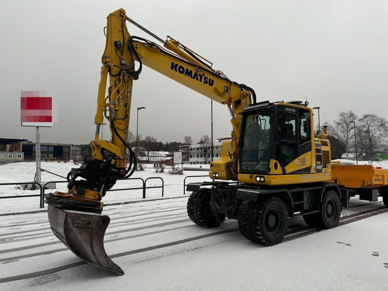 Komatsu PW148-11 - حفارة دولاب: صورة 1 Komatsu PW148-11 - حفارة دولاب: صورة 1