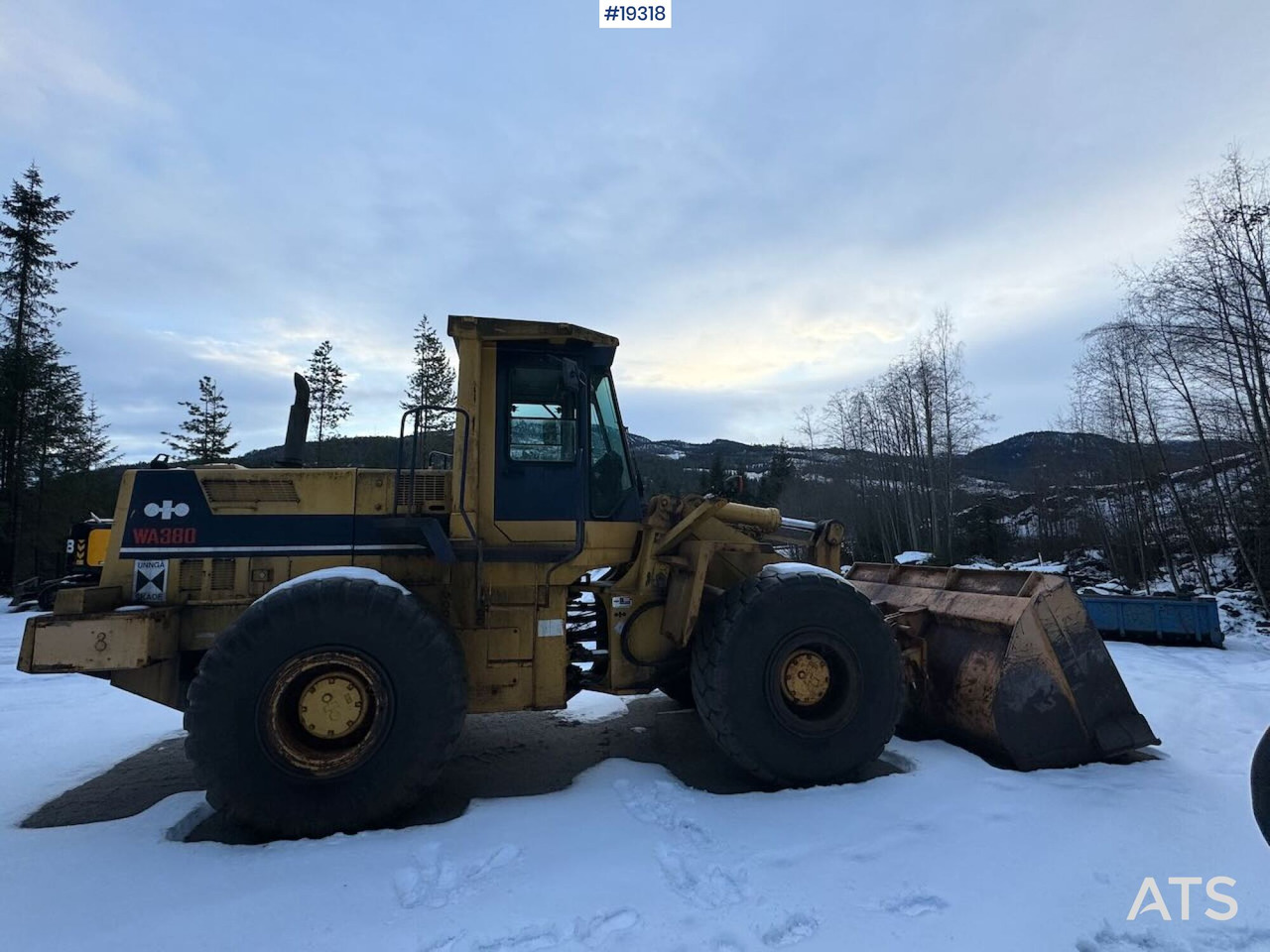 Komatsu WA 380 - اللودر بعجل: صورة 2 Komatsu WA 380 - اللودر بعجل: صورة 2