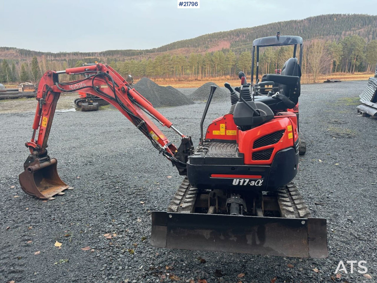 Kubota U17-3a Beltegraver m/ pusseskuffe. Spesialbygd for flytting med hellikopter. - حفارة مُصَّغرة: صورة 1 Kubota U17-3a Beltegraver m/ pusseskuffe. Spesialbygd for flytting med hellikopter. - حفارة مُصَّغرة: صورة 1