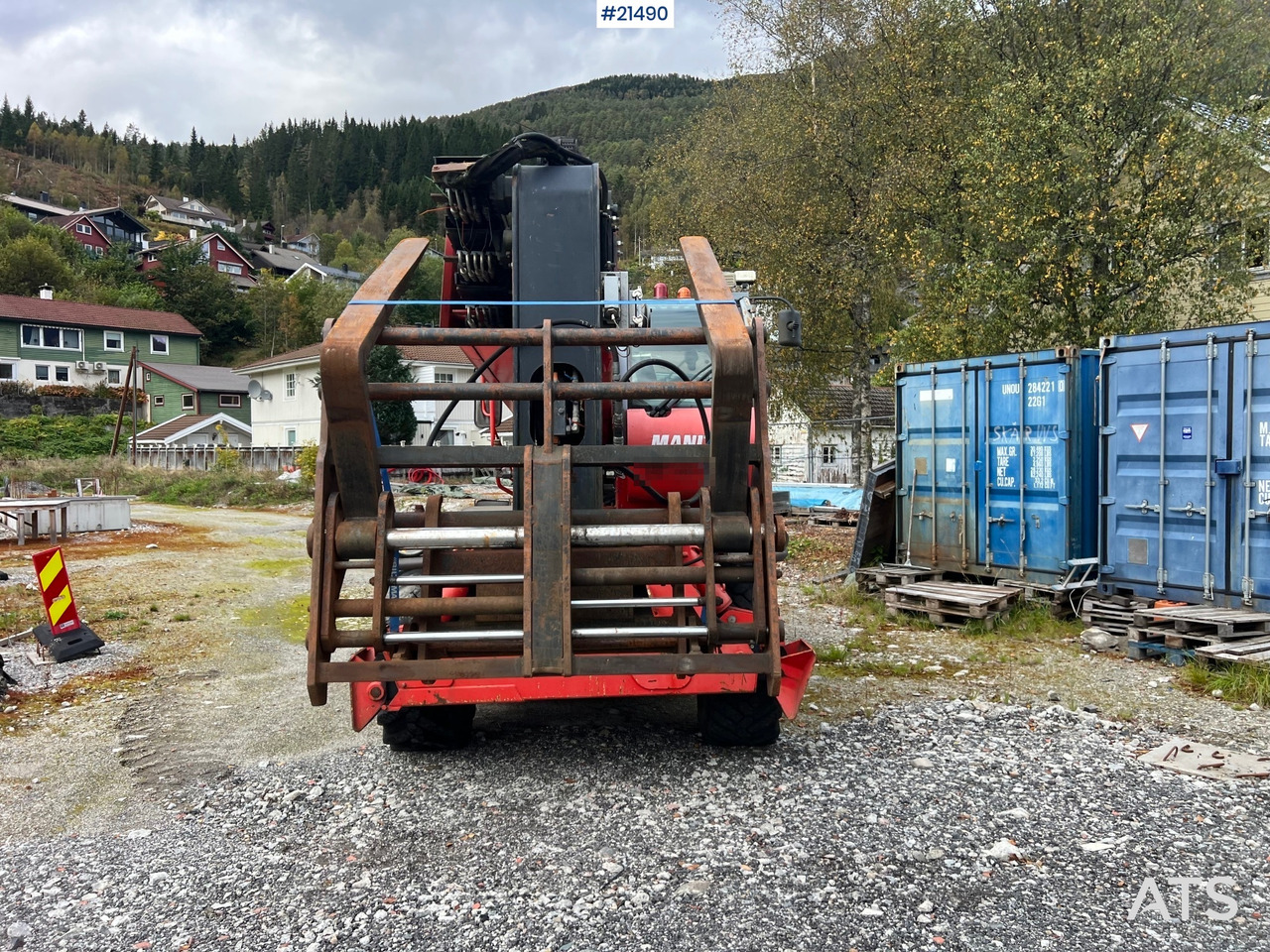 Manitou MRT2540 m/ radiostyring, mannskapskorg, 2 sett pallegafler, jibb med vinsj (1.5 tonn) - رافعة تلسكوبية: صورة 3 Manitou MRT2540 m/ radiostyring, mannskapskorg, 2 sett pallegafler, jibb med vinsj (1.5 tonn) - رافعة تلسكوبية: صورة 3