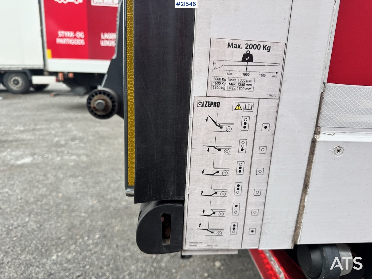 شاحنة مقفلة Mercedes Actros 1833: صورة 18 شاحنة مقفلة Mercedes Actros 1833: صورة 18