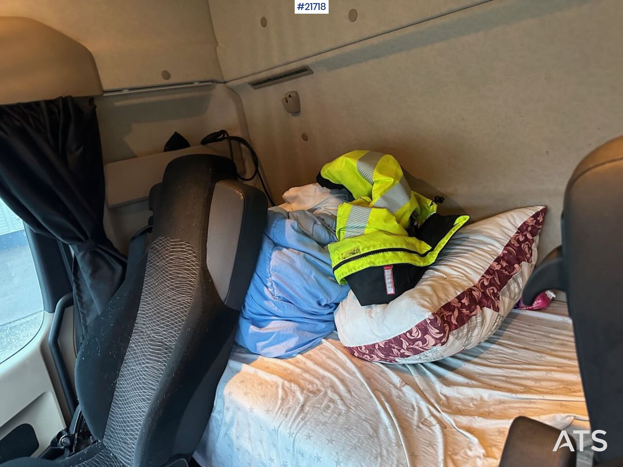 شاحنة مقفلة Mercedes Actros 1835 skapbil m/ Full sideåpning, aggregat, lift og 2 sett dekk: صورة 36