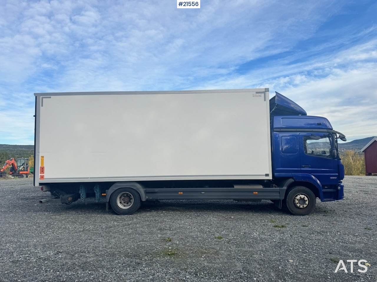 Mercedes Atego 1530 Skapbil m/ Full Sideåpning - شاحنة مقفلة: صورة 2 Mercedes Atego 1530 Skapbil m/ Full Sideåpning - شاحنة مقفلة: صورة 2