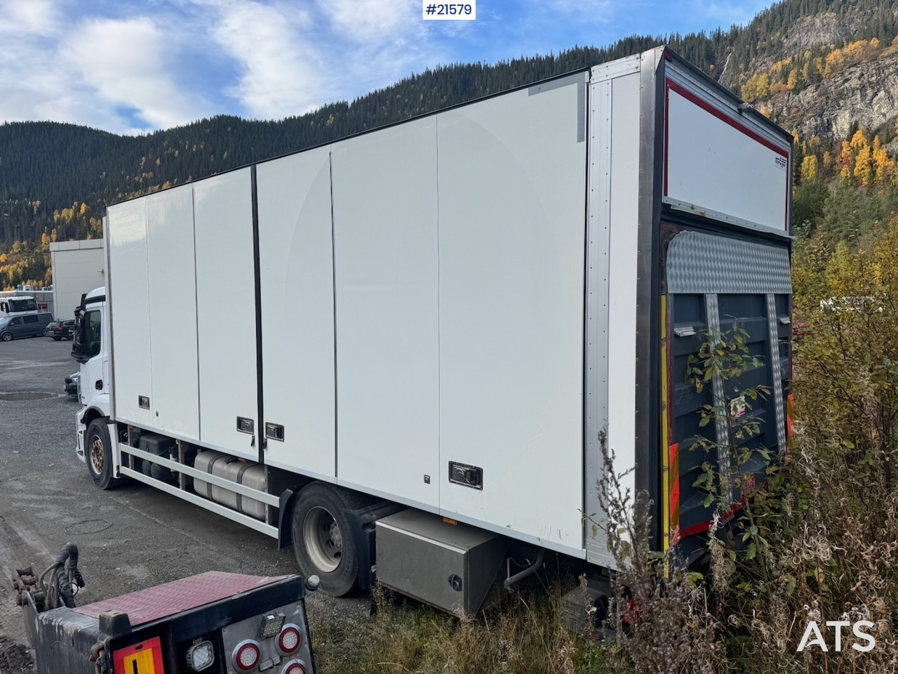 Mercedes-Benz Antos 1832 m/ Full sideåpning og Kjøl/frys. - شاحنة مقفلة: صورة 3 Mercedes-Benz Antos 1832 m/ Full sideåpning og Kjøl/frys. - شاحنة مقفلة: صورة 3