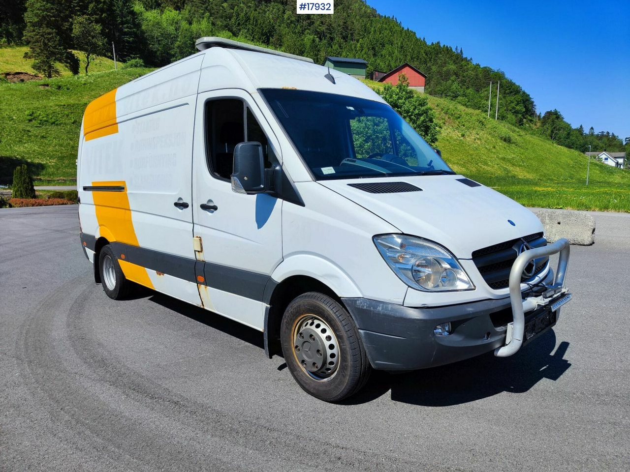 Interior photo 1: فان Mercedes sprinter 516CDI