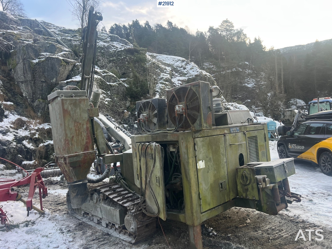 Nemek 503 TXI borerigg m/ lite timer i forhold til alder - برج الحفر: صورة 5 Nemek 503 TXI borerigg m/ lite timer i forhold til alder - برج الحفر: صورة 5