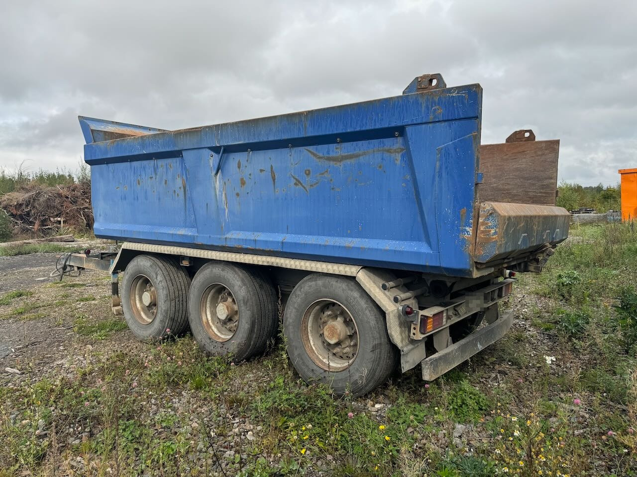 Nor-Slep Trippel kjerre - مقطورة قلاب: صورة 3 Nor-Slep Trippel kjerre - مقطورة قلاب: صورة 3