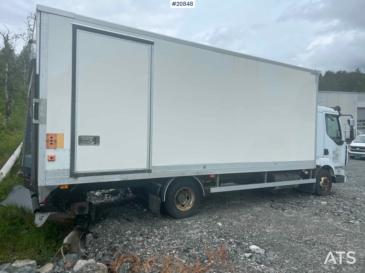 شاحنة مقفلة Renault midlum: صورة 8