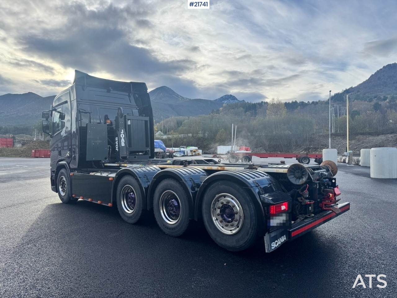 Scania 2018 Scania R580 Tridem Krokbil m/ Kranhydraulikk. Nylakkert! - شاحنة ذات خطاف: صورة 4 Scania 2018 Scania R580 Tridem Krokbil m/ Kranhydraulikk. Nylakkert! - شاحنة ذات خطاف: صورة 4