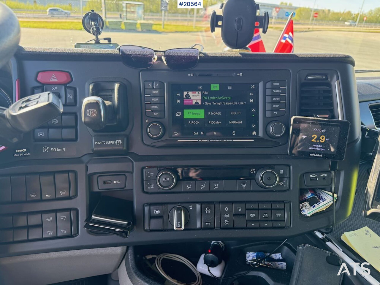 شاحنة مقفلة Scania S650: صورة 28