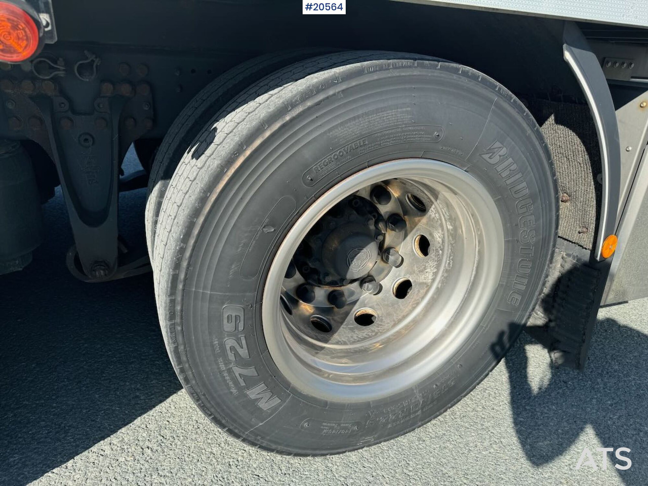 شاحنة مقفلة Scania S650: صورة 18