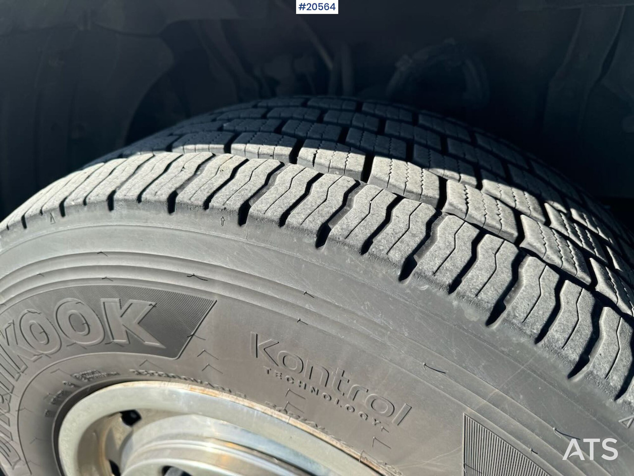 شاحنة مقفلة Scania S650: صورة 16