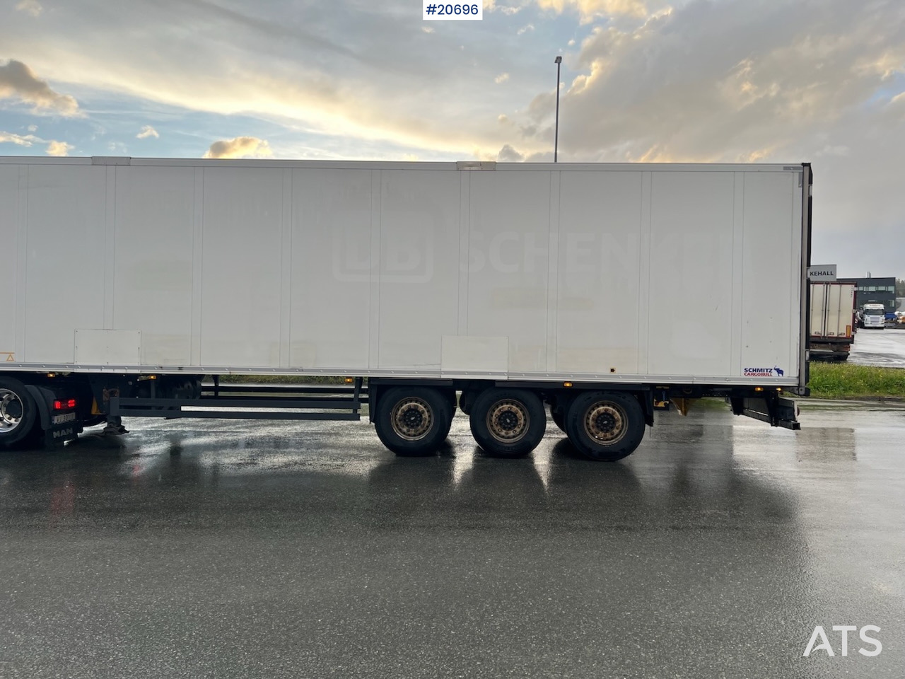 Schmitz thermotralle m/ Ny FRC godkjenning til 6/2028 , bommer, 2 temp soner & ny service - نصف مقطورة مُبرِّدة: صورة 3 Schmitz thermotralle m/ Ny FRC godkjenning til 6/2028 , bommer, 2 temp soner & ny service - نصف مقطورة مُبرِّدة: صورة 3