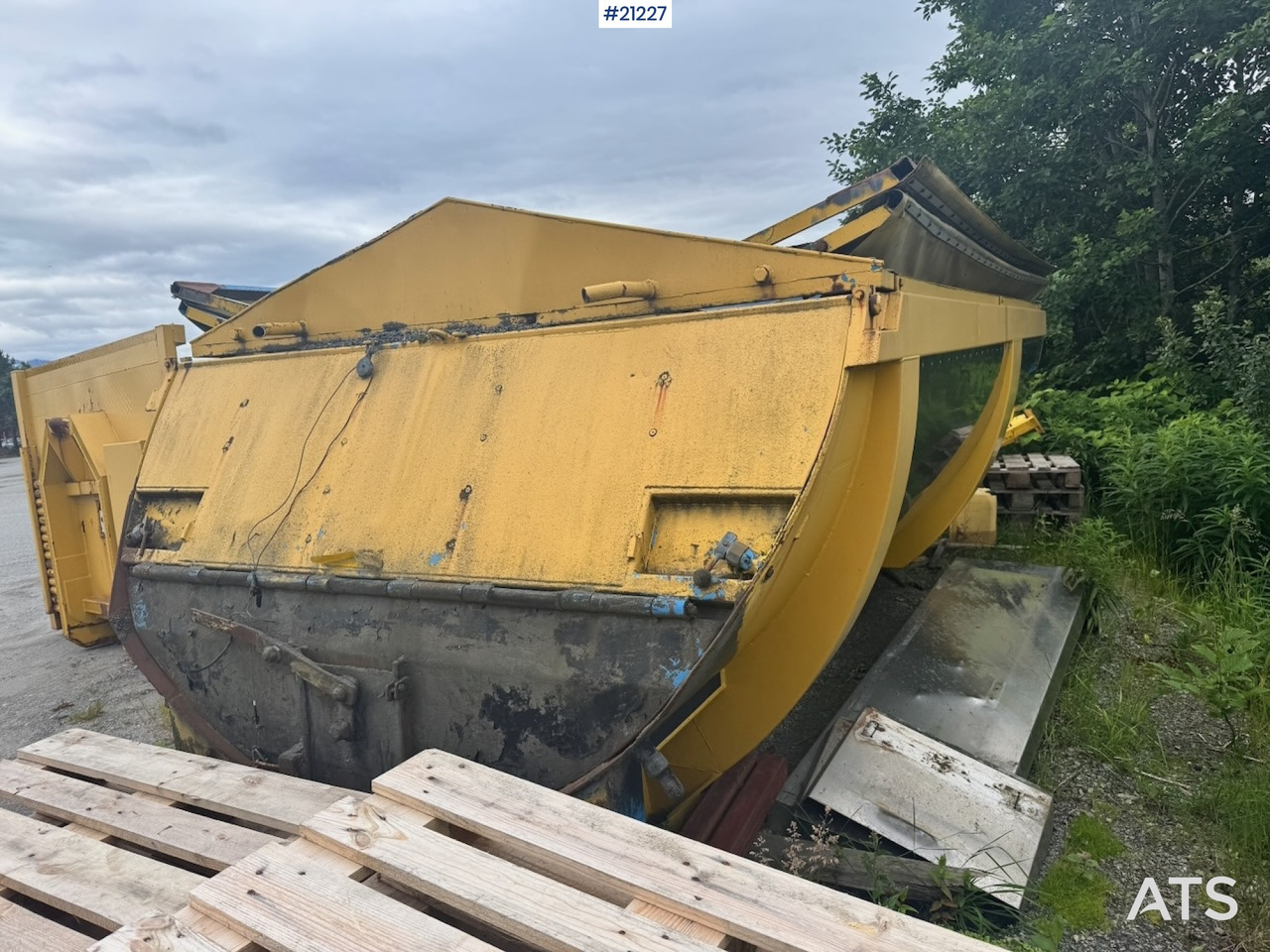 Steinsland Asfaltbalje - صندوق مغلق/حاوية, موزع الأسفلت: صورة 4 Steinsland Asfaltbalje - صندوق مغلق/حاوية, موزع الأسفلت: صورة 4