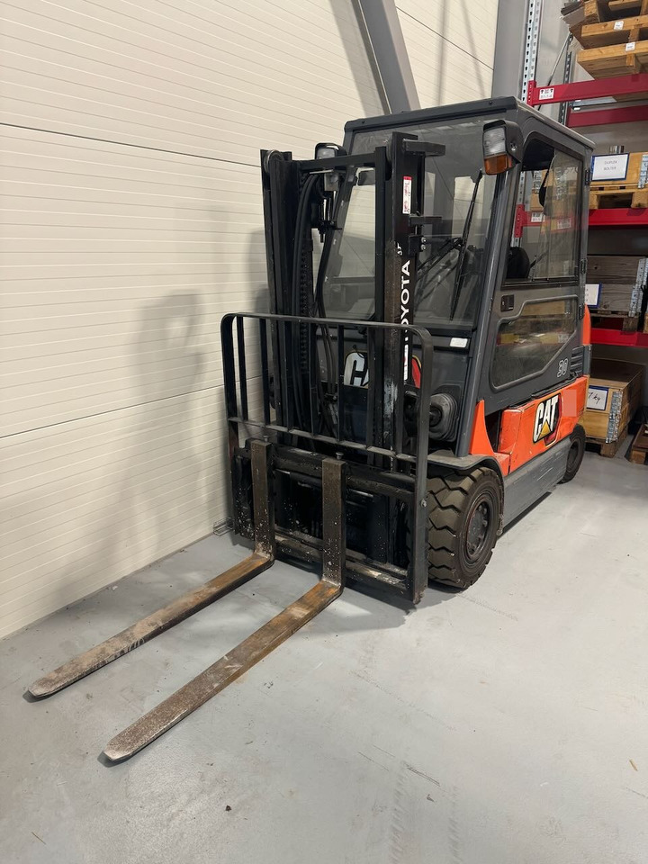 Toyota 7FBMF30 Motvektstruck - رافعة شوكية كهربائية: صورة 3 Toyota 7FBMF30 Motvektstruck - رافعة شوكية كهربائية: صورة 3