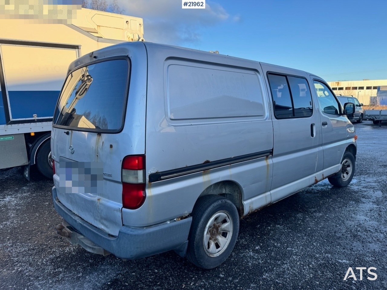 Toyota HIACE - فان: صورة 5 Toyota HIACE - فان: صورة 5