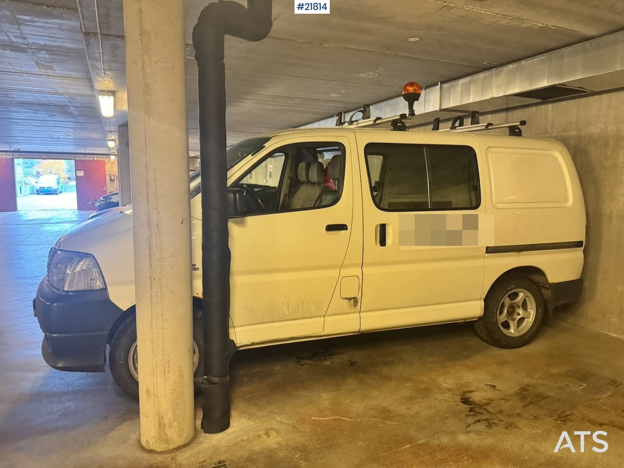 Toyota HIACE - فان: صورة 4 Toyota HIACE - فان: صورة 4