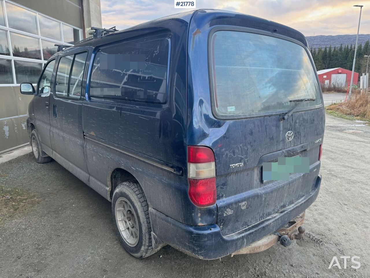 Toyota HIACE - فان: صورة 5 Toyota HIACE - فان: صورة 5