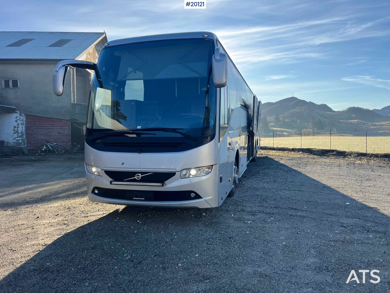 Volvo 9700 B11R Turnebuss m/ sitteplasser til 13+1 og sengeplasser til 12 stk + sovesofa . - مركبة كوتش: صورة 3 Volvo 9700 B11R Turnebuss m/ sitteplasser til 13+1 og sengeplasser til 12 stk + sovesofa . - مركبة كوتش: صورة 3