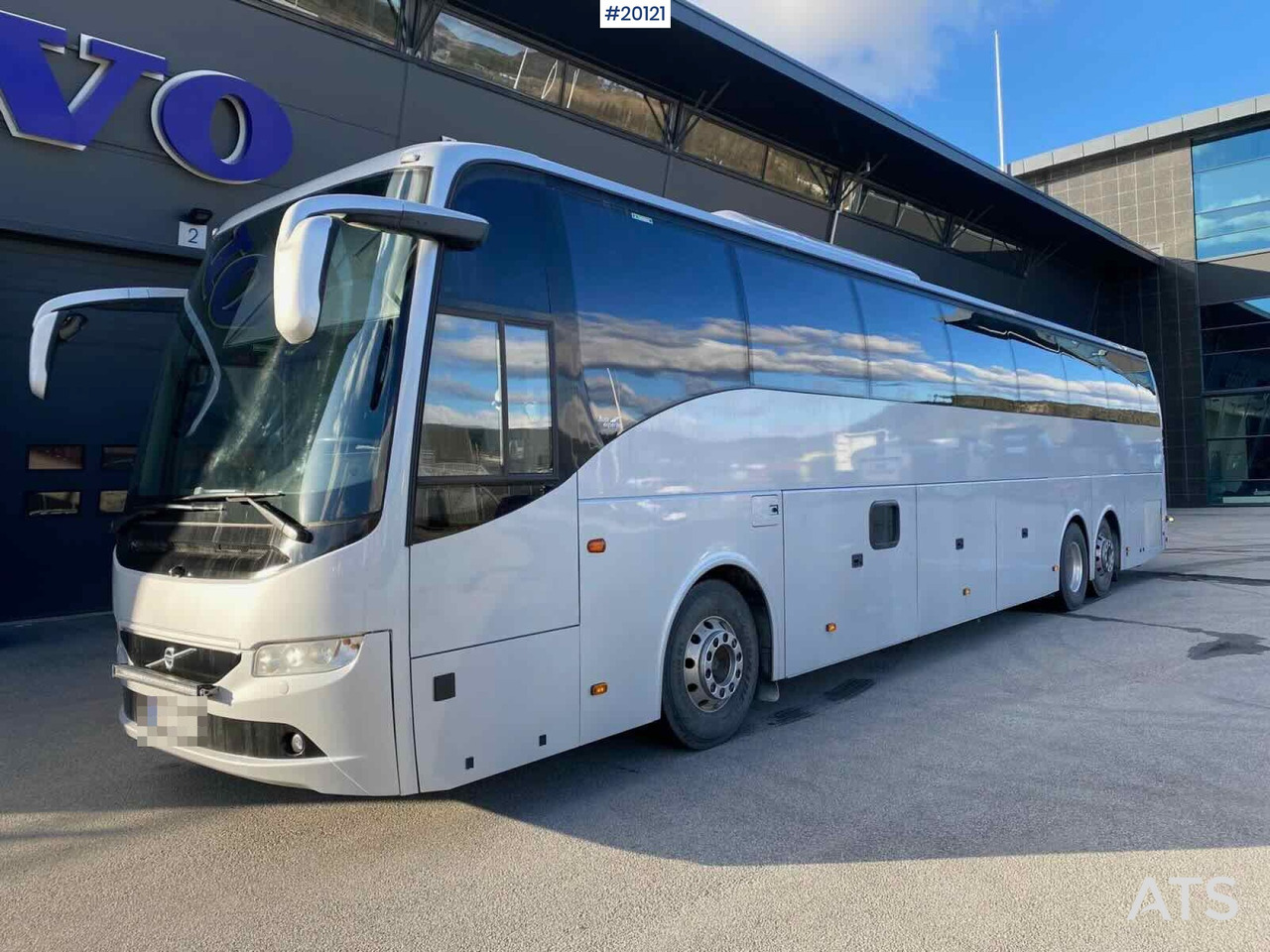 Volvo 9700 B11R Turnebuss m/ sitteplasser til 13+1 og sengeplasser til 12 stk + sovesofa . - مركبة كوتش: صورة 1 Volvo 9700 B11R Turnebuss m/ sitteplasser til 13+1 og sengeplasser til 12 stk + sovesofa . - مركبة كوتش: صورة 1