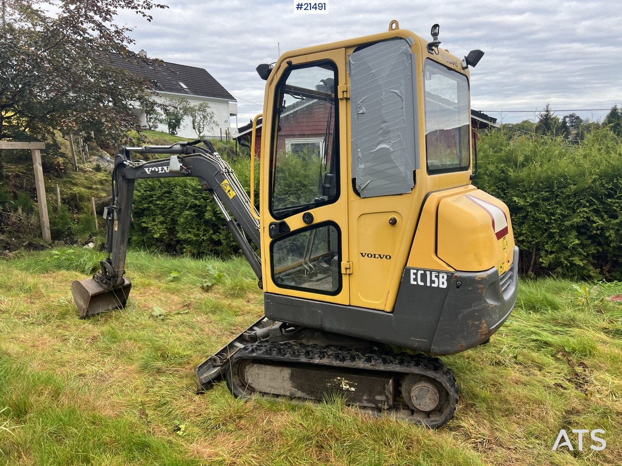 Volvo EC15B - حفارة مُصَّغرة: صورة 5 Volvo EC15B - حفارة مُصَّغرة: صورة 5