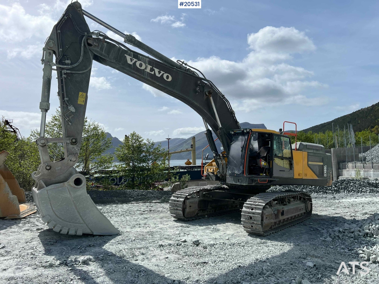 Volvo EC480E - حفار زحاف: صورة 1 Volvo EC480E - حفار زحاف: صورة 1