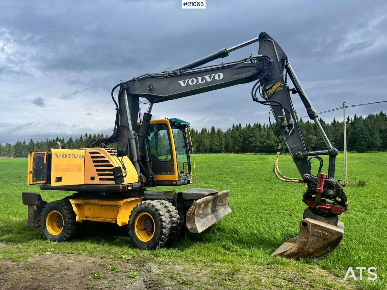 حفارة دولاب Volvo EW150B: صورة 20