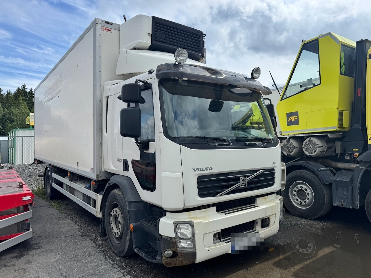 Volvo FE280 - شاحنة مقفلة: صورة 2 Volvo FE280 - شاحنة مقفلة: صورة 2