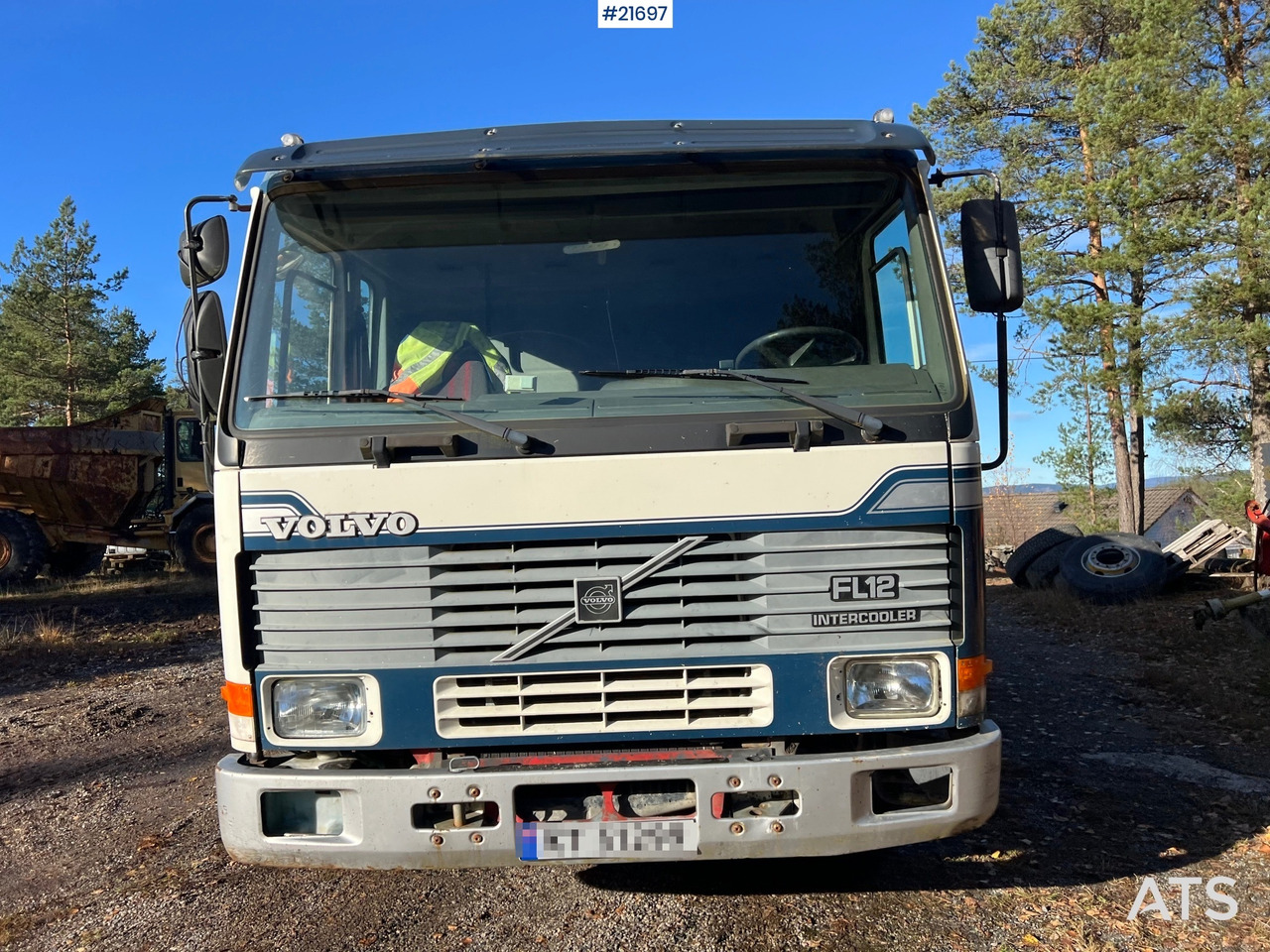 Volvo FH12 6x2 Tippbil - شاحنة قلاب: صورة 5 Volvo FH12 6x2 Tippbil - شاحنة قلاب: صورة 5